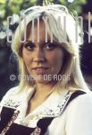 05-06-1975 Abba, Agnetha F�ltskog  at a garden in Hilversum

[keywords]Posed, Eyecontact, Half Length, Smiling[/keywords]